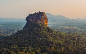 Sundaras Resort & Spa Dambulla
